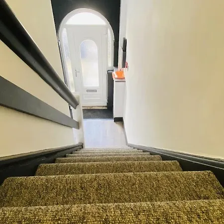 House In Filton Avenue Bs34 * Bristol
