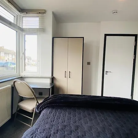 Apartment House In Filton Avenue Bs34