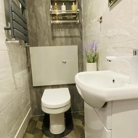 Apartment House In Filton Avenue Bs34 Bristol