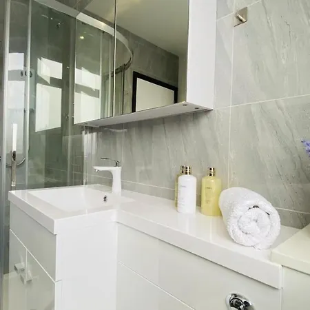 House In Filton Avenue Bs34 Apartment Bristol