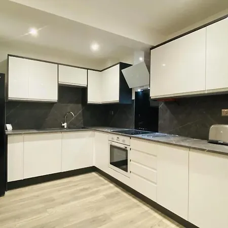 Apartment House In Filton Avenue Bs34