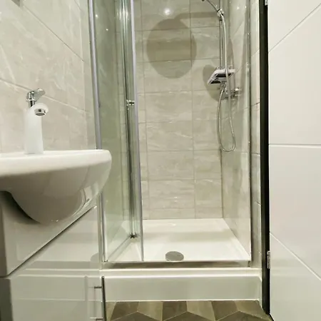 House In Filton Avenue Bs34 * Bristol