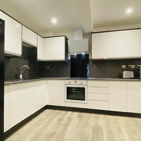 House In Filton Avenue Bs34 Bristol